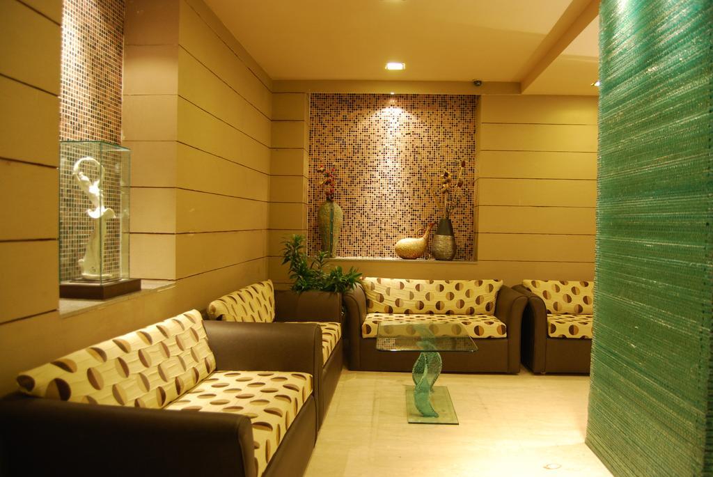 Hotel Mohan Lucknow Eksteriør bilde